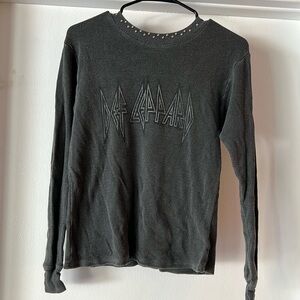 Daydreamer Def Leppard thermal long sleeve tee. Size xs.